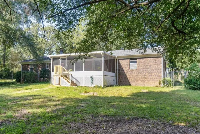 $1,950 | 6089 West Dogwood Drive, Crestview, FL 32536