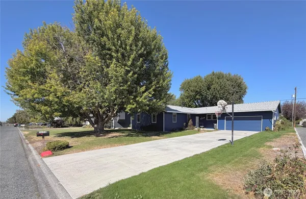 $520,000 | 9348 Goodrich Road Southeast, Moses Lake, WA 98837