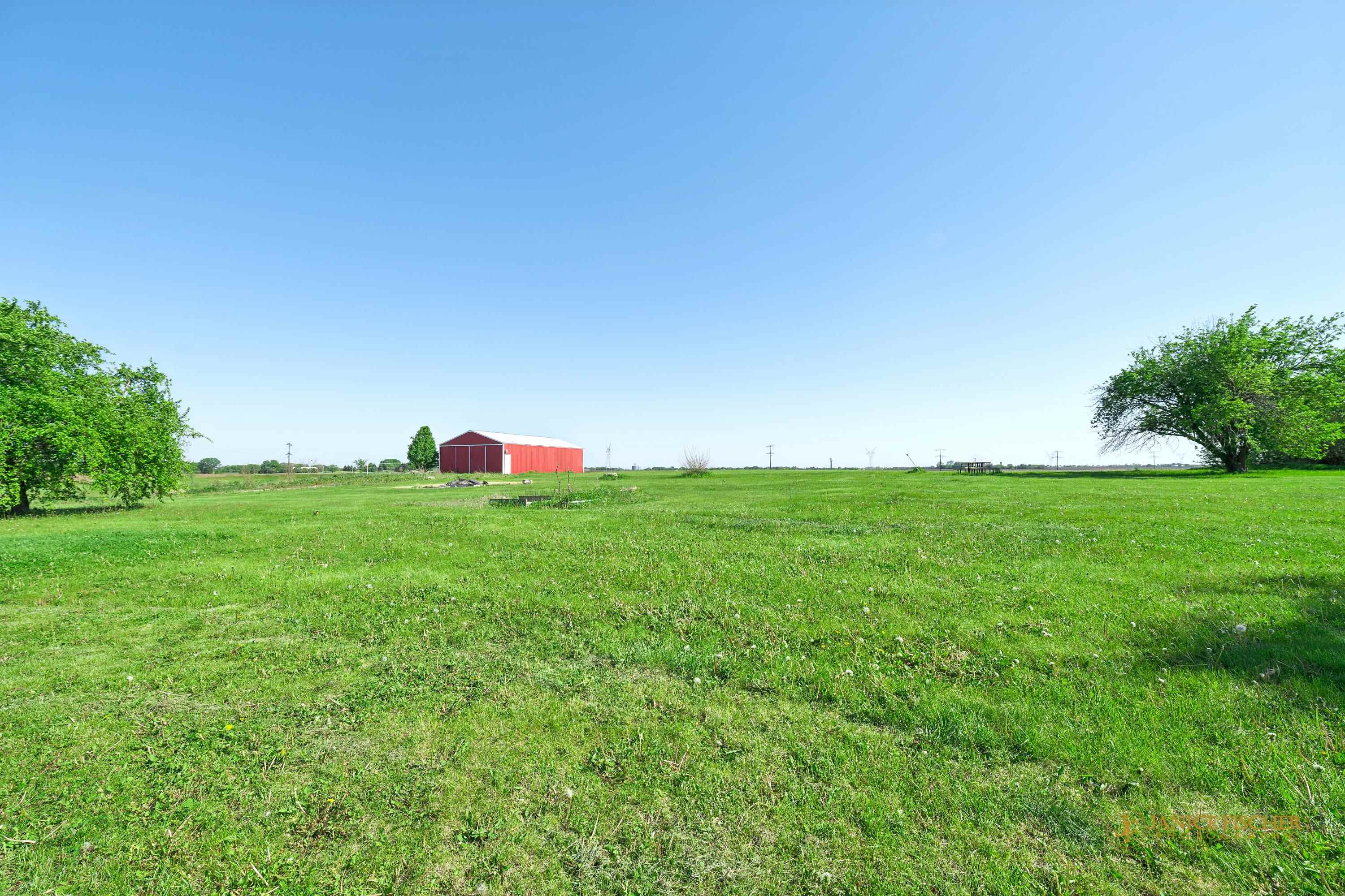 12521 East High Road Davis Junction, IL 61020 - Photo 7 of 26