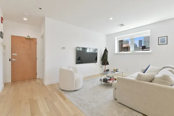 $6,300 | 425 Boylston Street, Unit 602, Boston, MA 02116