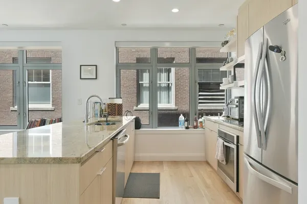 $6,300 | 425 Boylston Street, Unit 602, Boston, MA 02116
