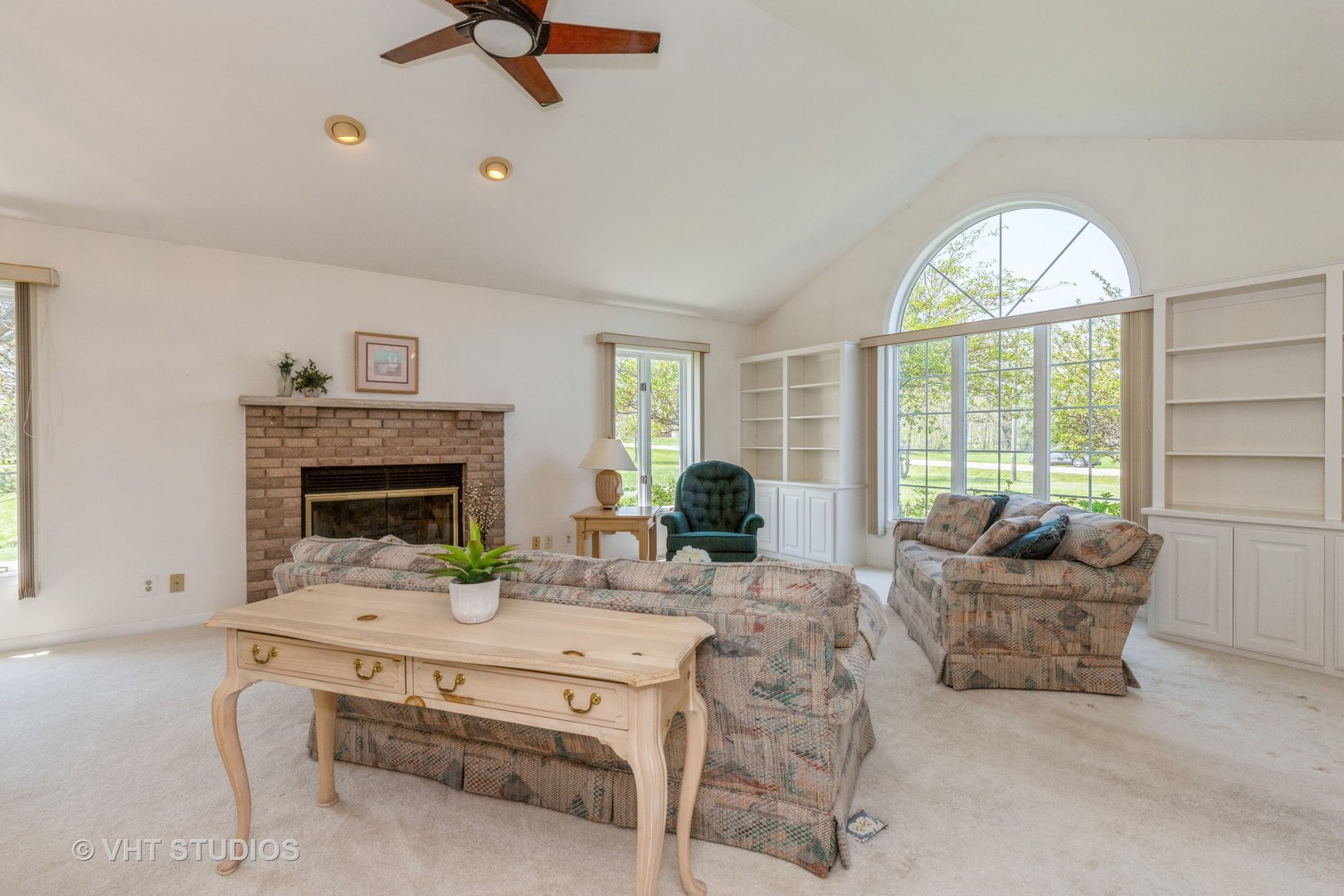 16943 West State Line Road Zion, IL 60099 - Photo 4 of 26 a living room with furniture and a fireplace