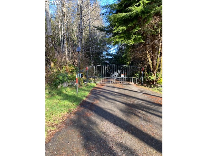 70400 Stage Road North Bend, OR 97459 - Photo 1 of 13 Gallery Image 1