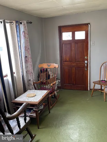 $265,000 | 106 Chester Pike, Darby, PA 19023