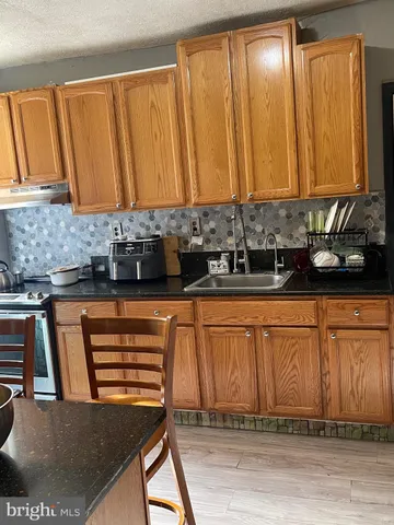 $265,000 | 106 Chester Pike, Darby, PA 19023