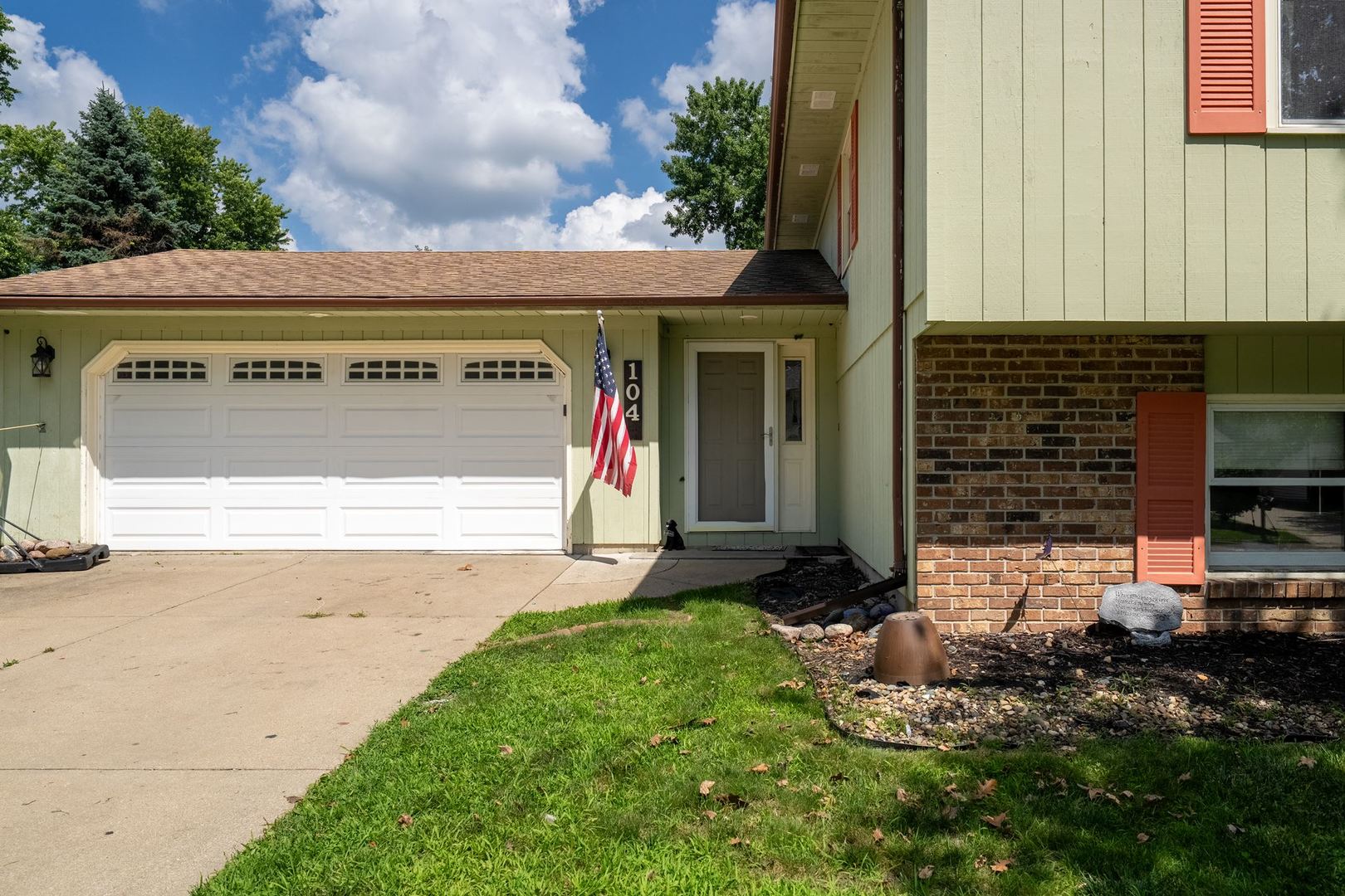104 Nottingham Chase Normal, IL 61761 - Photo 3 of 29