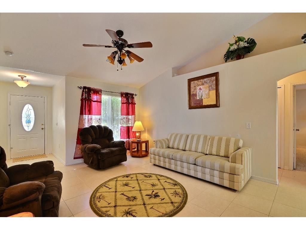 434 Easy Street Sebastian, FL 32958 - Photo 3 of 19