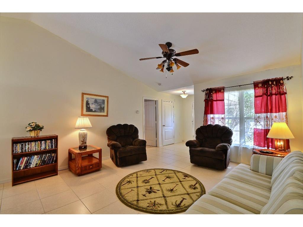 434 Easy Street Sebastian, FL 32958 - Photo 4 of 19