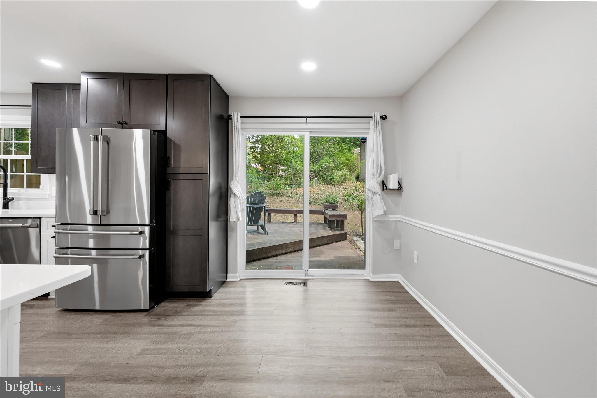 11533 Pine Cone Court Reston, VA 20191 - Photo 10 of 60 Kitchen