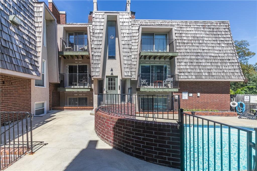 3602 Gillham Road, Unit 11 Kansas City, MO 64111 - Photo 5 of 24