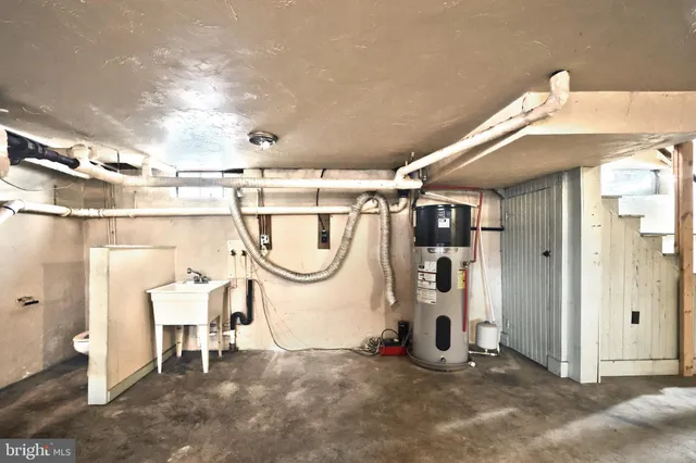 $199,999 | 501 East Main Street, Dallastown, PA 17313