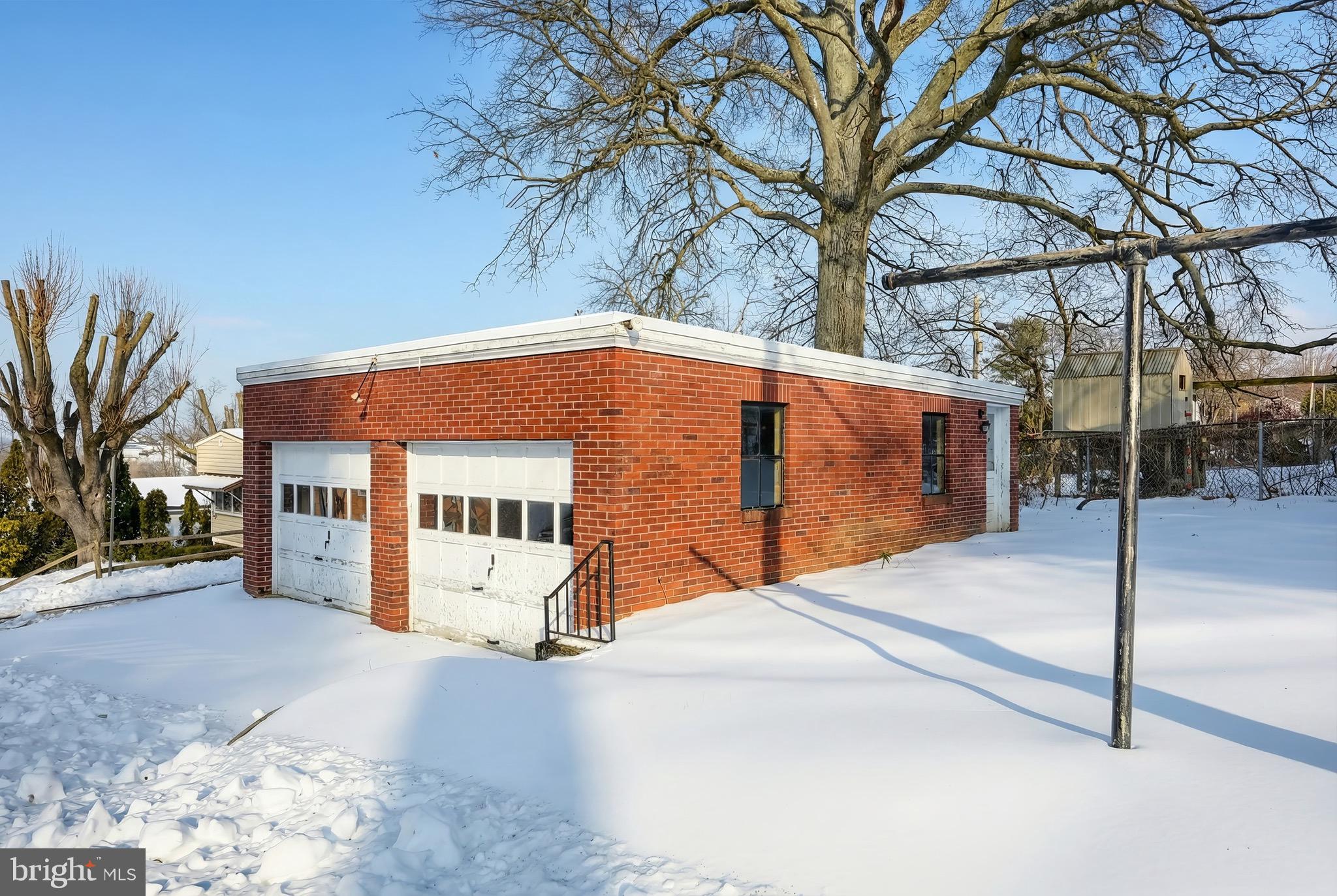 501 East Main Street Dallastown, PA 17313 - Photo 7 of 51