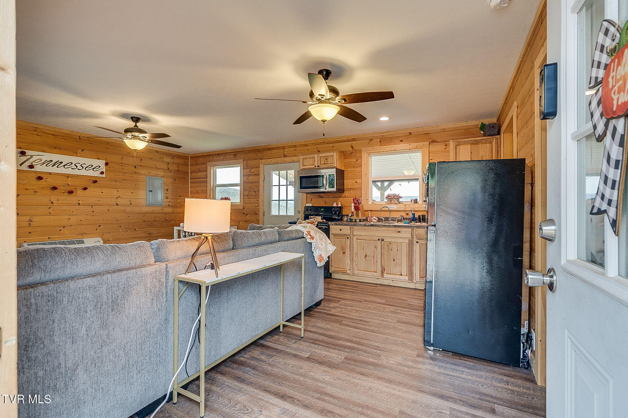 117-125 Ridgeview Drive Elizabethton, TN 37643 - Photo 12 of 28 033