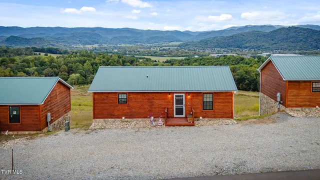 $764,000 | 117-125 Ridgeview Drive, Elizabethton, TN 37643