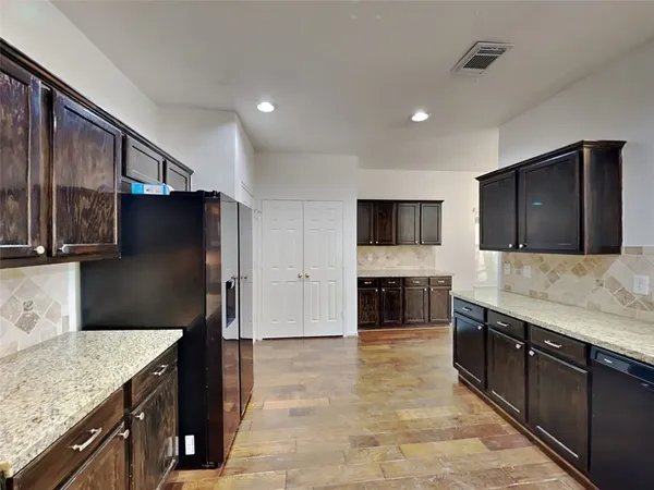 $3,325 | 3719 Pine Lake Drive, Pearland, TX 77581