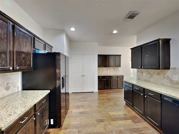 $3,295 | 3719 Pine Lake Drive, Pearland, TX 77581