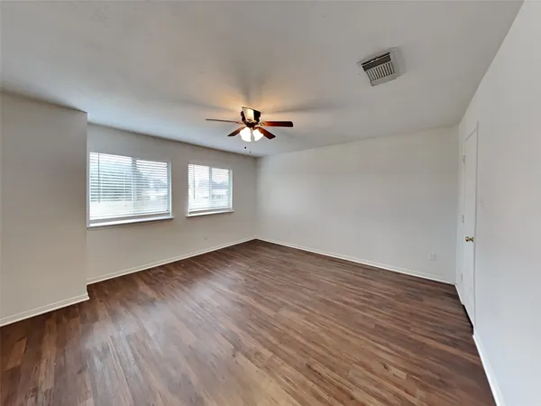 $3,295 | 3719 Pine Lake Drive, Pearland, TX 77581