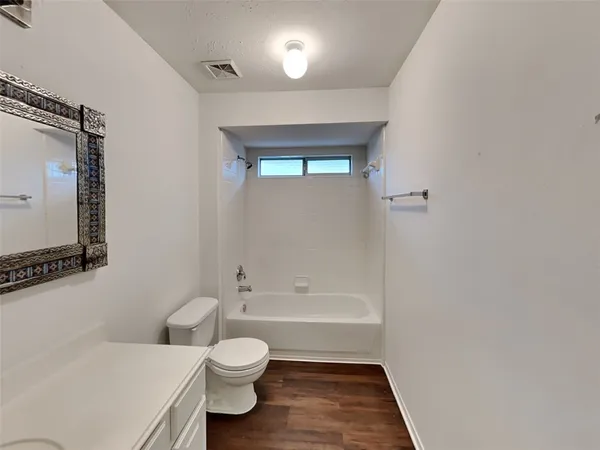 $3,325 | 3719 Pine Lake Drive, Pearland, TX 77581