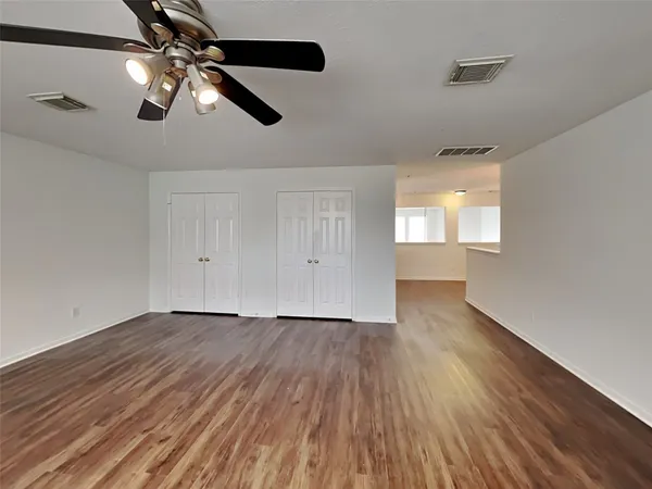 $3,295 | 3719 Pine Lake Drive, Pearland, TX 77581