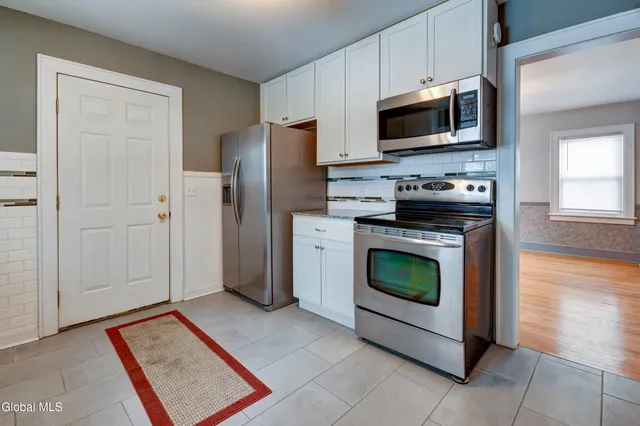 $269,000 | 110 East Montgomery Street, Johnstown, NY 12095