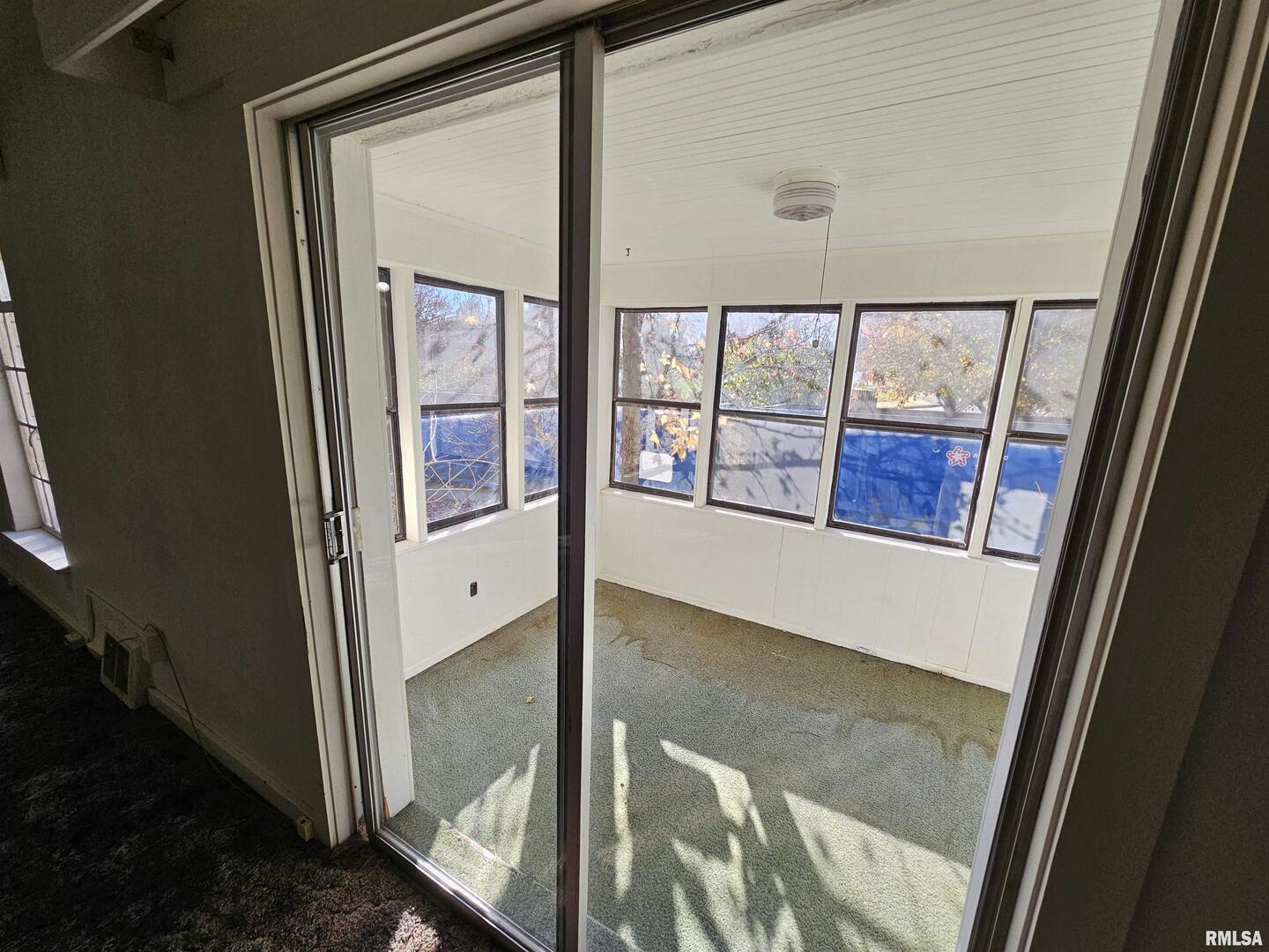 1604 Salem Road Mount Vernon, IL 62864 - Photo 11 of 21 a view of an entryway