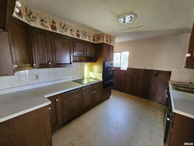 $59,900 | 1604 Salem Road, Mount Vernon, IL 62864