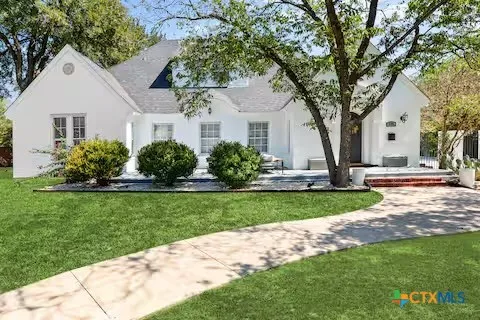 $845,000 | 445 North Wall Street, Belton, TX 76513