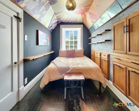 $845,000 | 445 North Wall Street, Belton, TX 76513