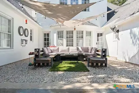 $845,000 | 445 North Wall Street, Belton, TX 76513