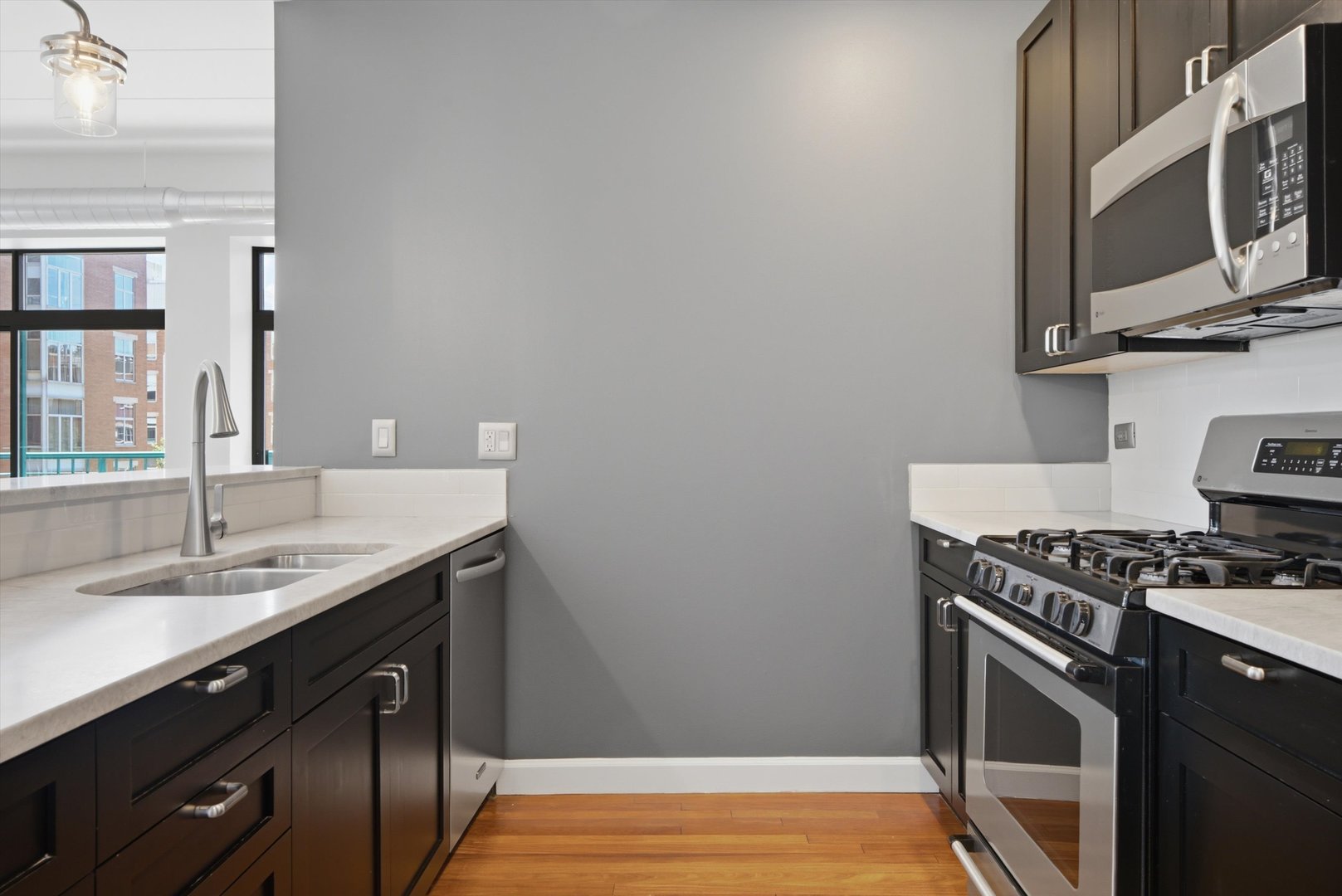 920 West Madison Street, Unit B4 Chicago, IL 60607 - Photo 18 of 38