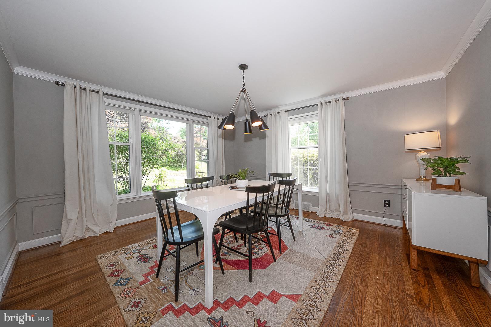 734 Woodcrest Road Wayne, PA 19087 - Photo 8 of 37 Dining Room with picture window