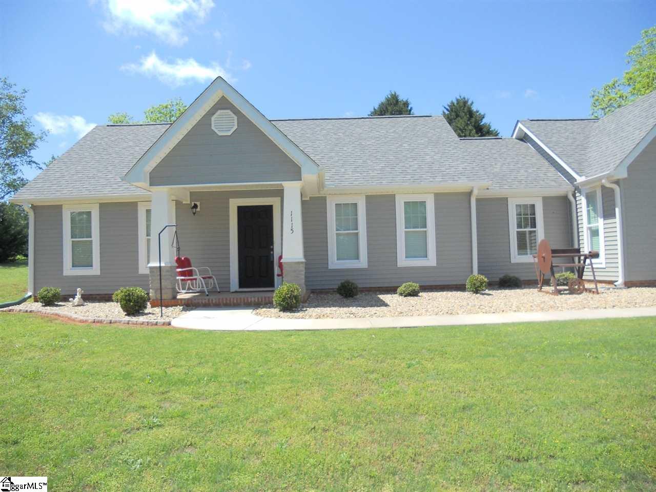 1115 Moorehead Place Pendleton, SC 29670 - Photo 2 of 21