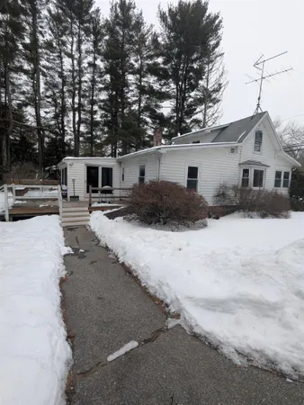 $2,350 | 112 Old Bridge Street, Pelham, NH 03076