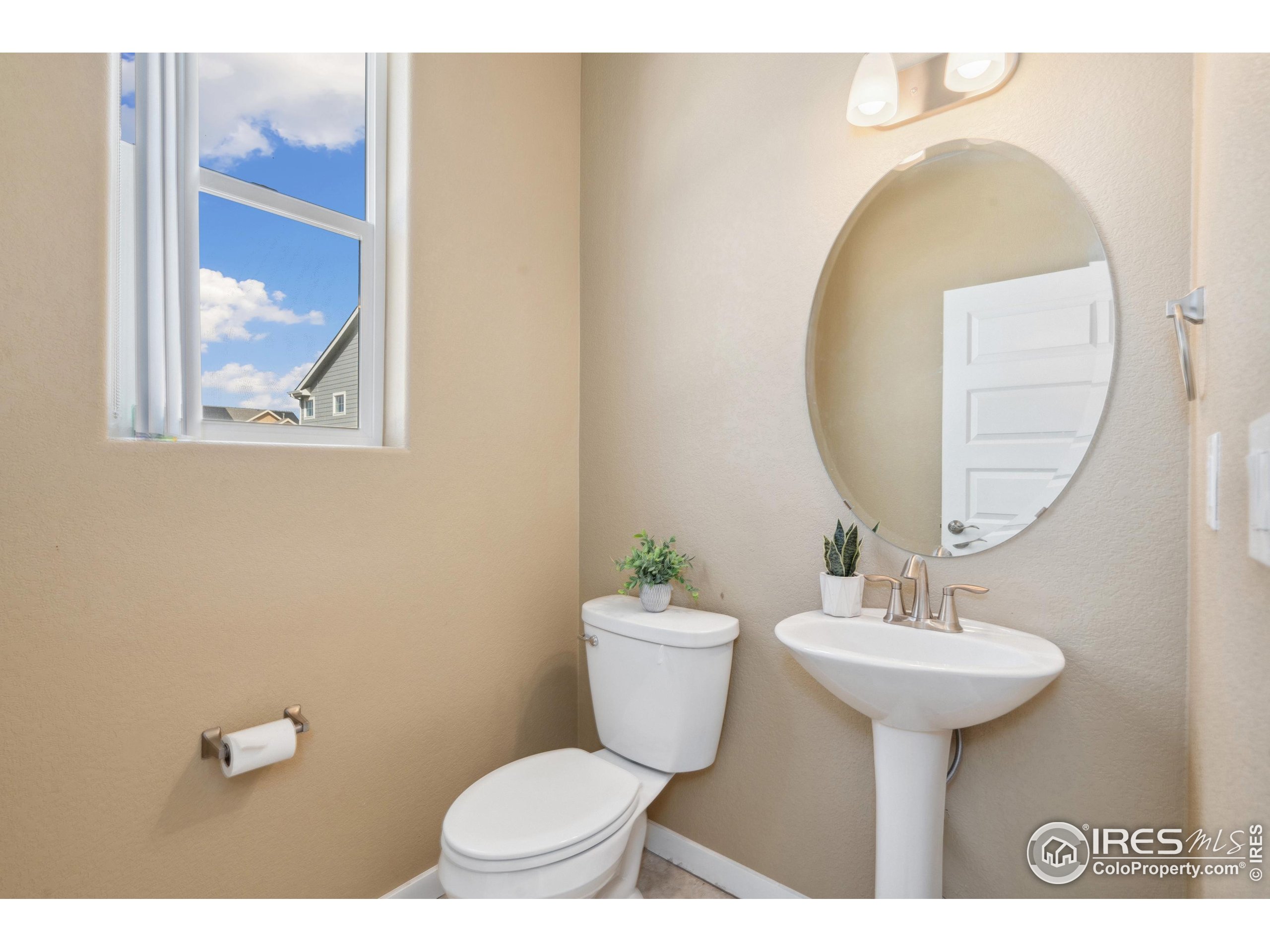 8661 16th St Road Greeley, CO 80634 - Photo 11 of 23