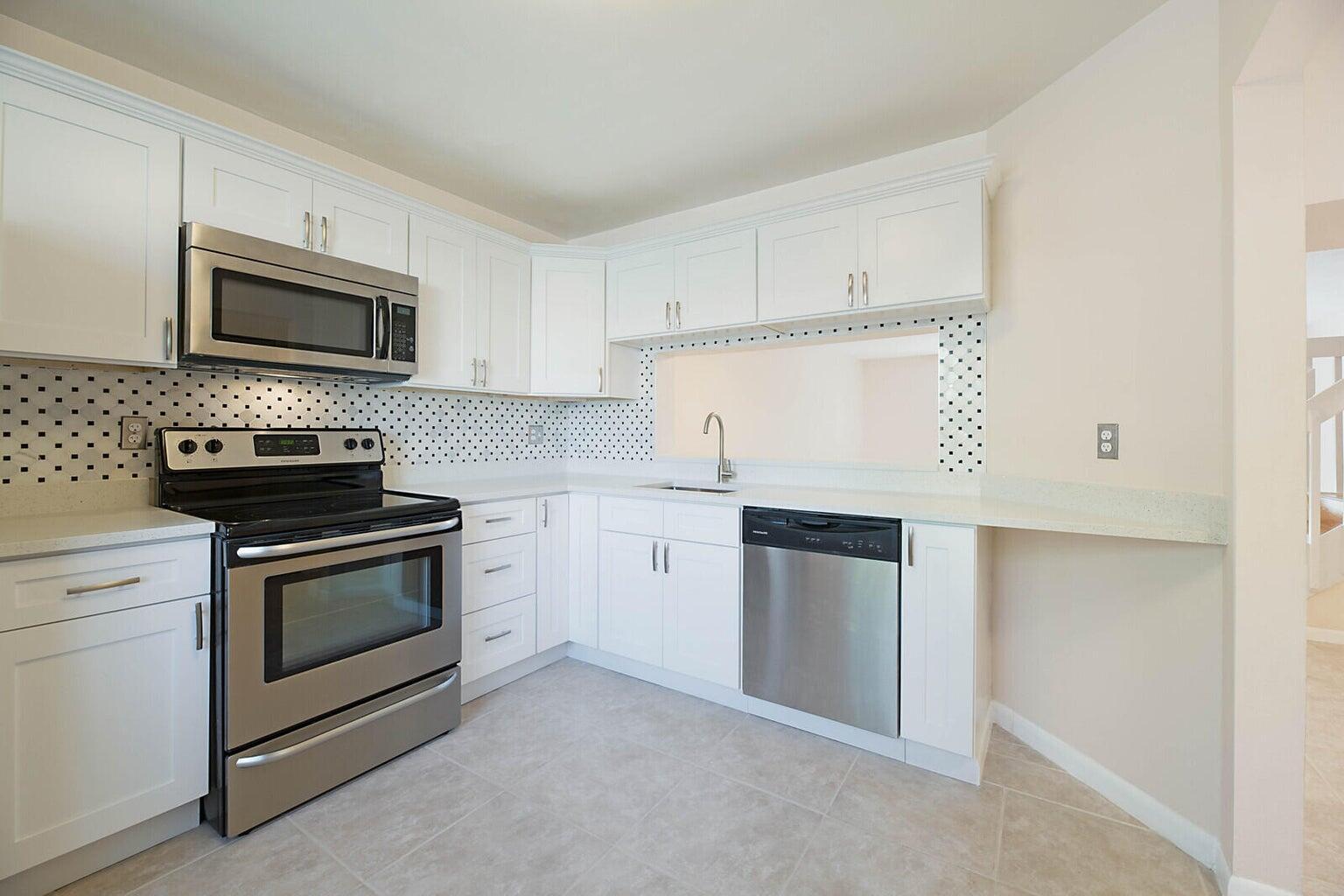 6384 Boca Circle Boca Raton, FL 33433 - Photo 7 of 34 Kitchen