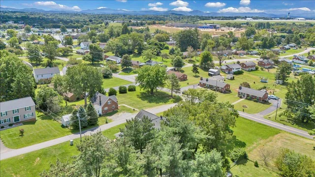 $554,000 | 6510 Brookfield Road, Roanoke, VA 24019