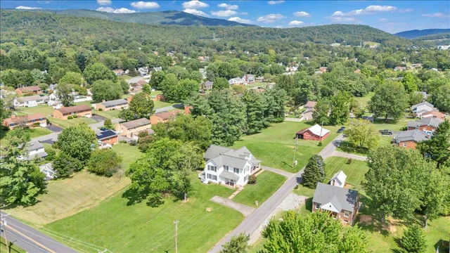 $554,000 | 6510 Brookfield Road, Roanoke, VA 24019