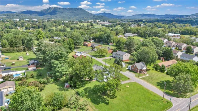 $554,000 | 6510 Brookfield Road, Roanoke, VA 24019