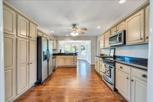 $554,000 | 6510 Brookfield Road, Roanoke, VA 24019