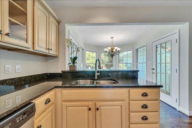 $554,000 | 6510 Brookfield Road, Roanoke, VA 24019