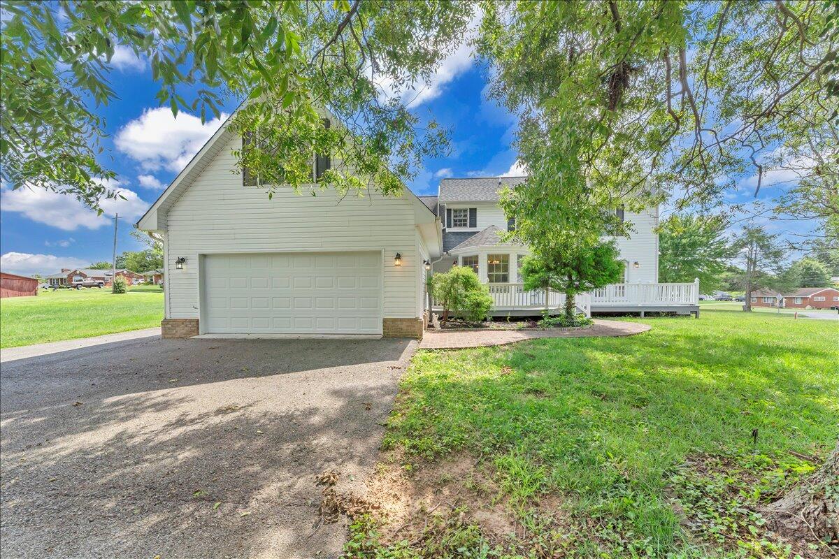 6510 Brookfield Road Roanoke, VA 24019 - Photo 4 of 119 073-MIB01522