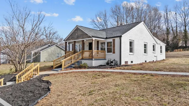 $240,000 | 290 Caulder Circle, Spartanburg, SC 29306