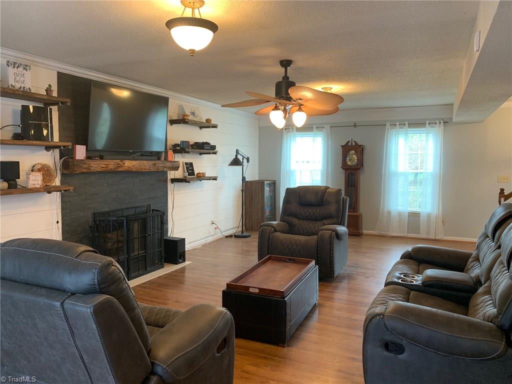2103 Acorn Ridge Road Greensboro, NC 27407 - Photo 14 of 30 Gallery Image 14