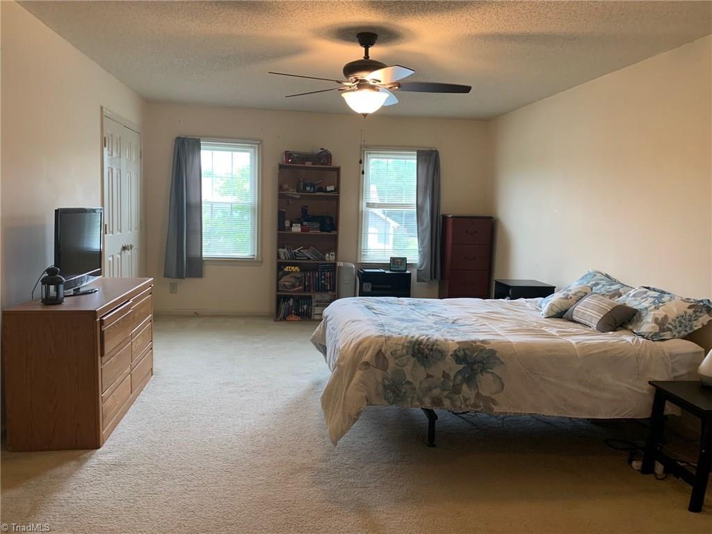 2103 Acorn Ridge Road Greensboro, NC 27407 - Photo 17 of 30 Gallery Image 17