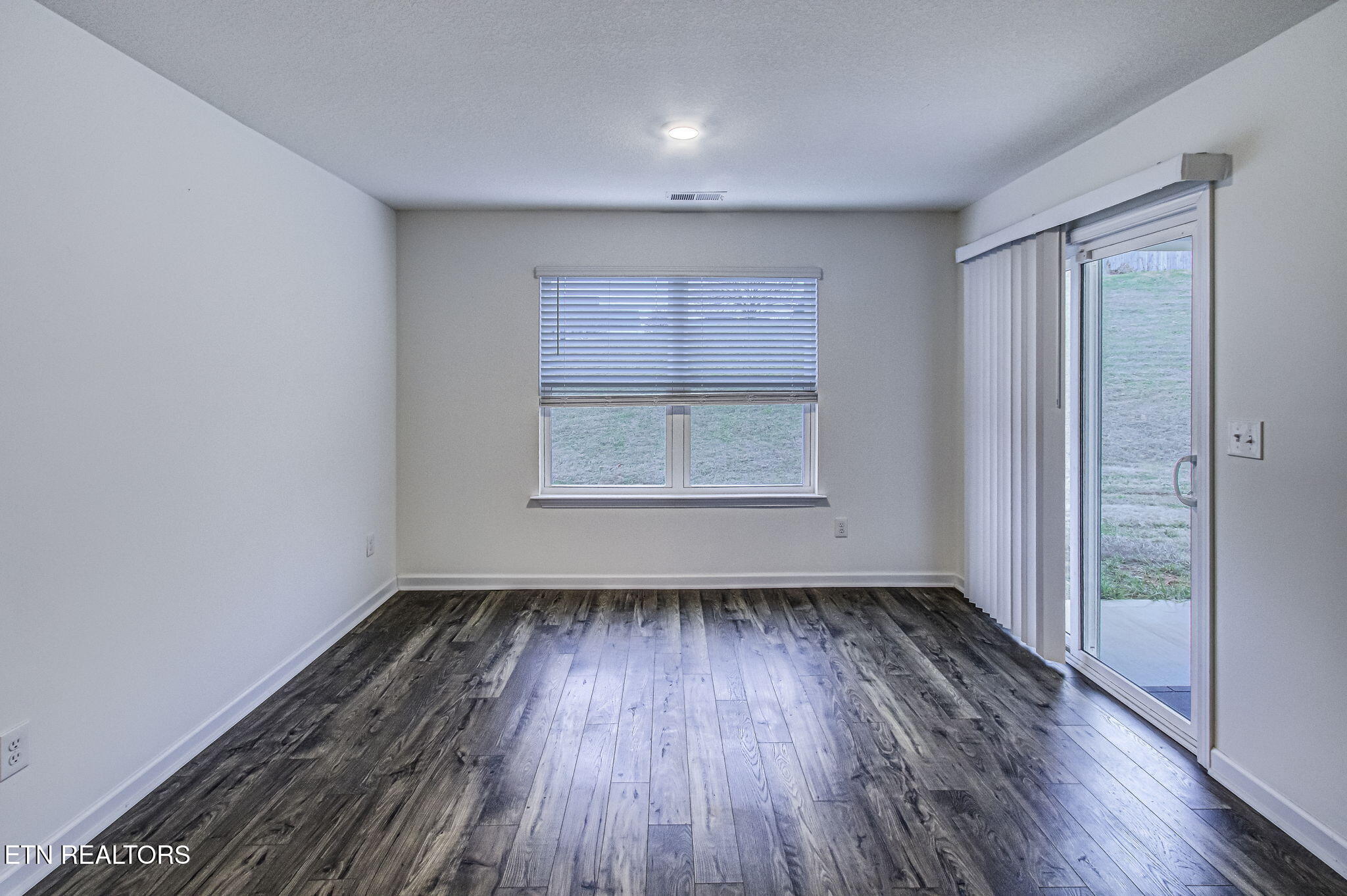 223 Ambernic Way Sweetwater, TN 37874 - Photo 17 of 37 17