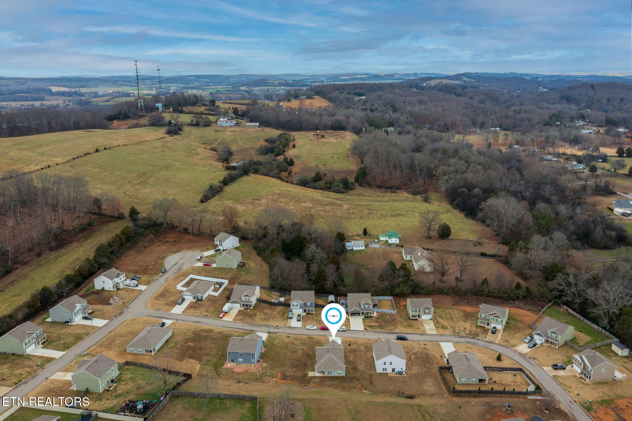 223 Ambernic Way Sweetwater, TN 37874 - Photo 10 of 37 10