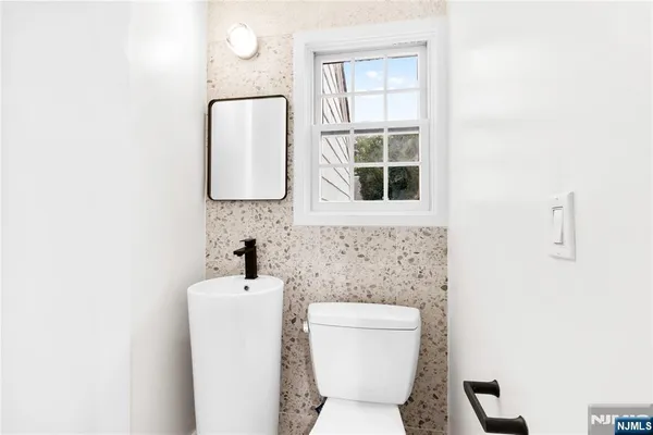 $6,800 | 72 Creston Avenue, Tenafly, NJ 07670