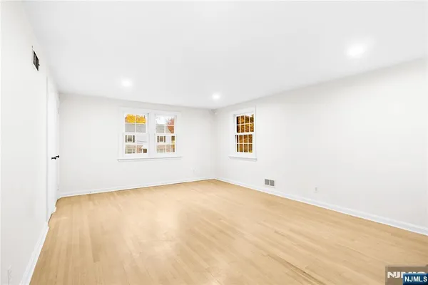 $6,800 | 72 Creston Avenue, Tenafly, NJ 07670