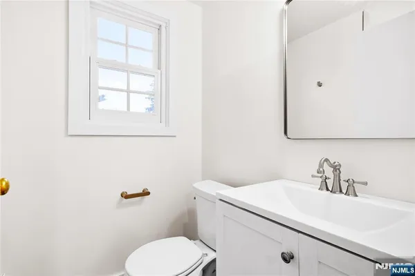 $6,800 | 72 Creston Avenue, Tenafly, NJ 07670