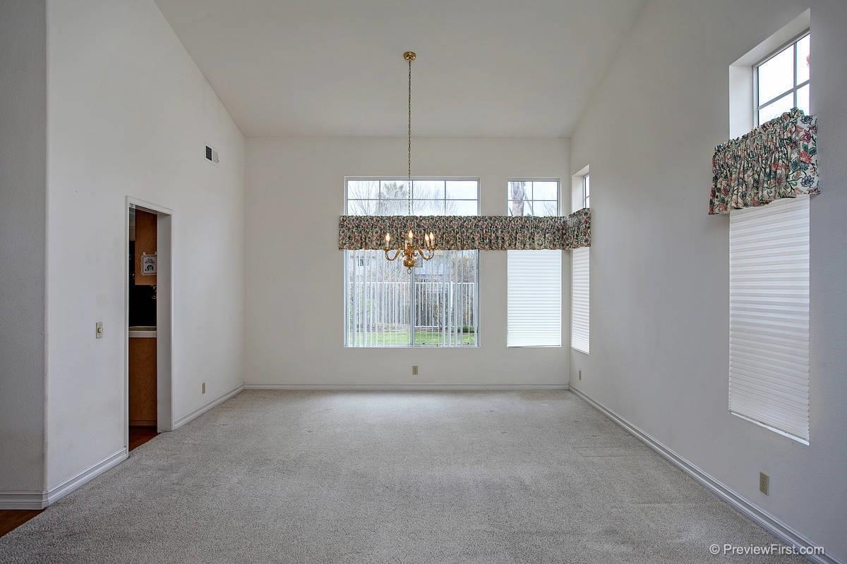 1737 Willowhaven Road Encinitas, CA 92024 - Photo 8 of 18 Gallery Image 8